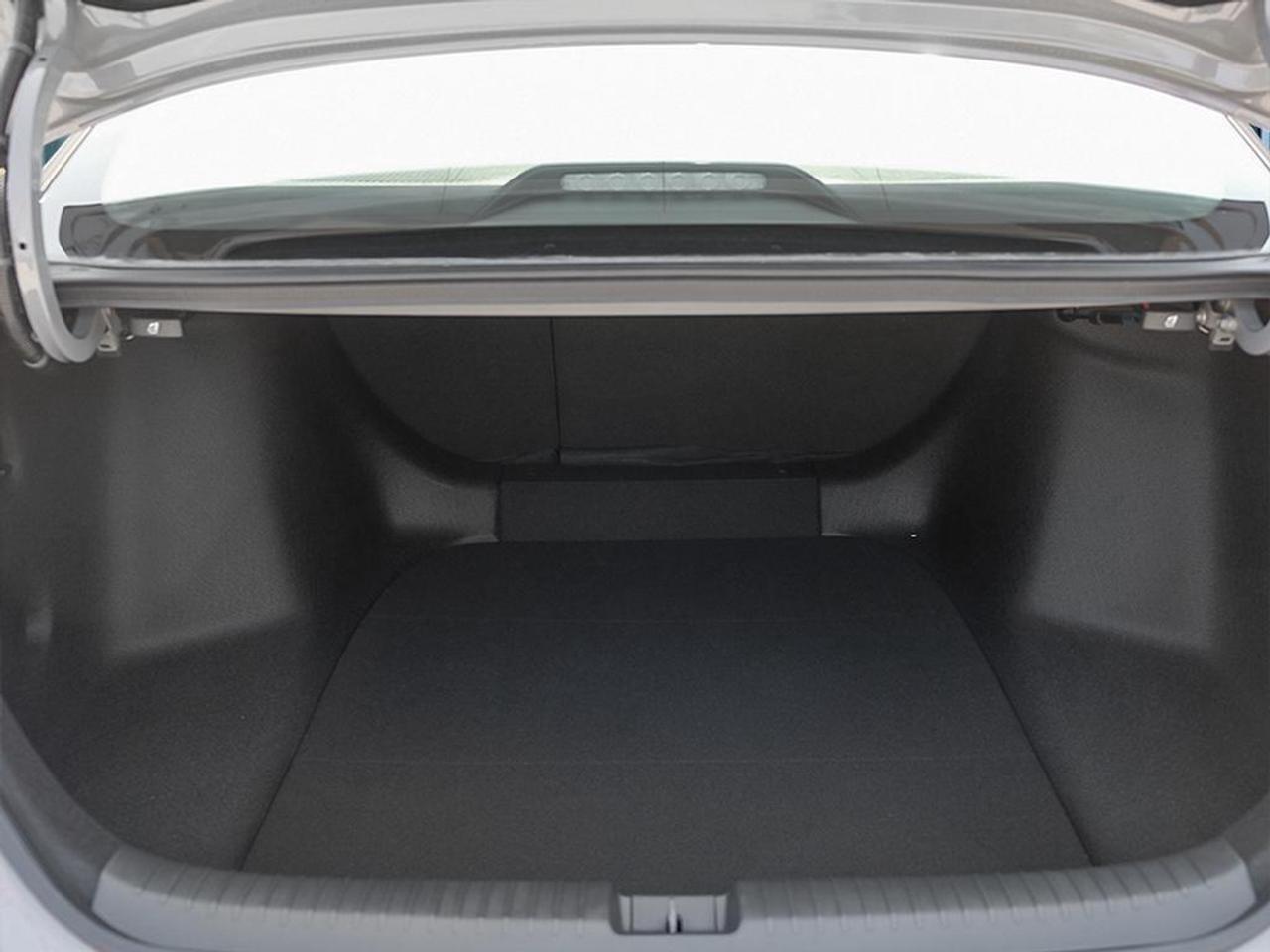2025 Honda Accord Hybrid Touring 4dr Sedan Photo