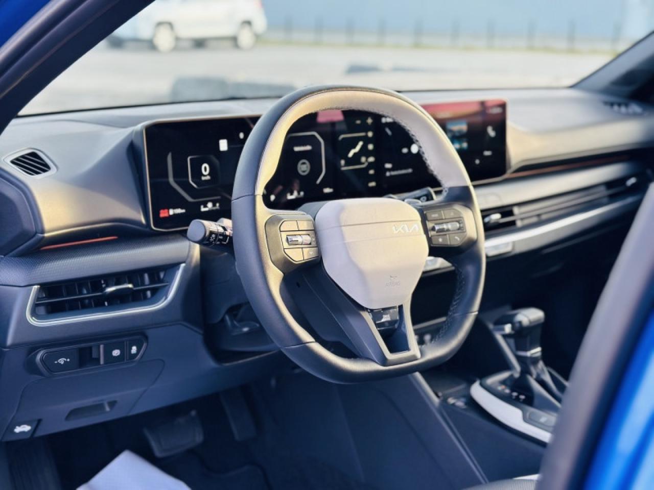 2025 Kia K4 GT-LINE LIMITED Photo