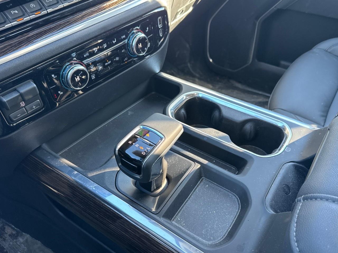 2026 GMC Sierra 1500 Crew Cab Short Box 4-Wheel Drive Elevation Photo