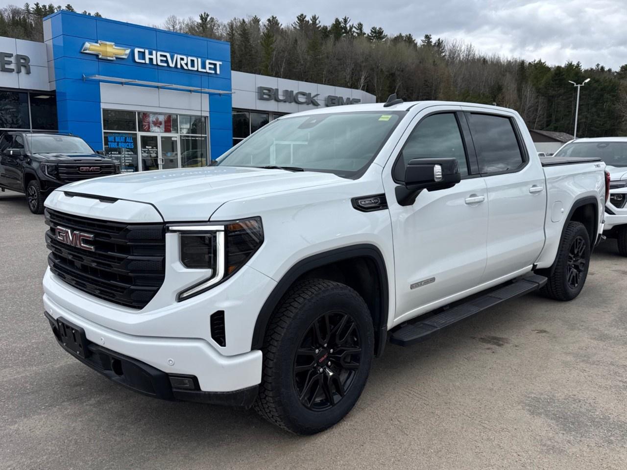 2026 GMC Sierra 1500 Crew Cab Short Box 4-Wheel Drive Elevation Photo