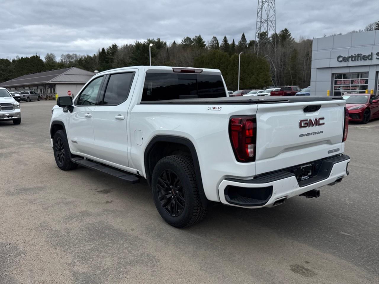 2026 GMC Sierra 1500 Crew Cab Short Box 4-Wheel Drive Elevation Photo