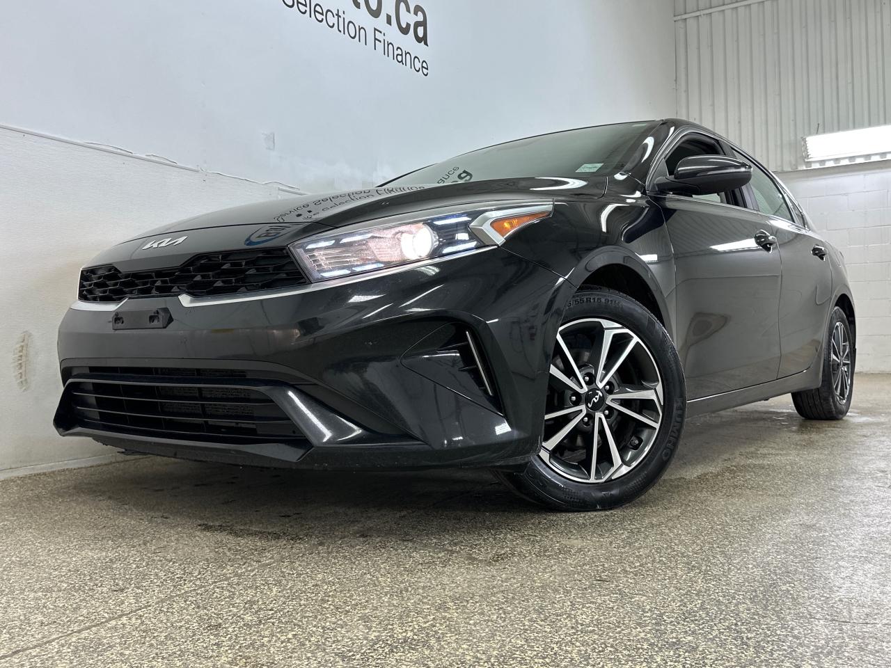 2022 Kia Forte EX 4dr Sedan Photo