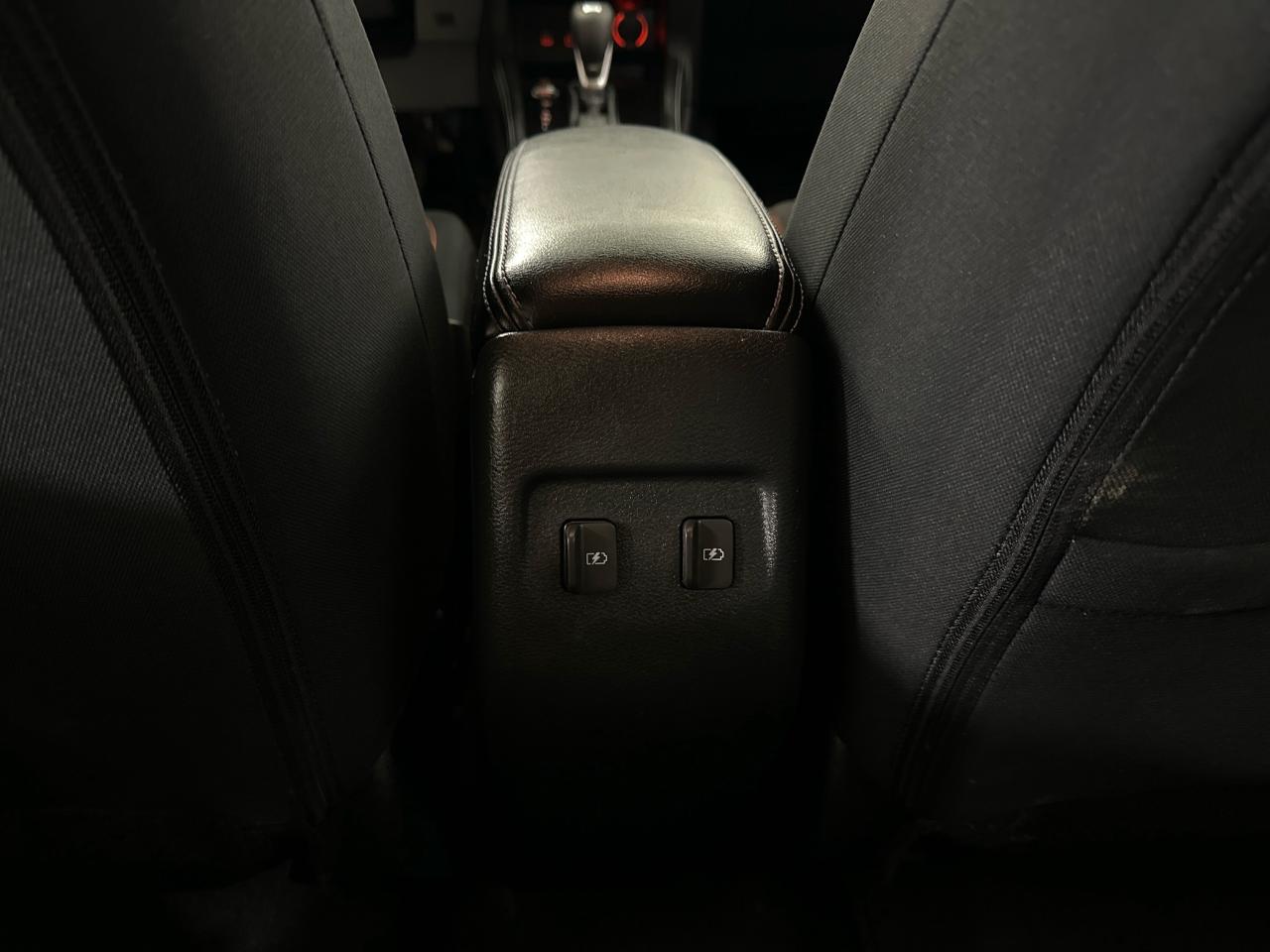 2024 Nissan Kicks SR 4dr Front-Wheel Drive Photo