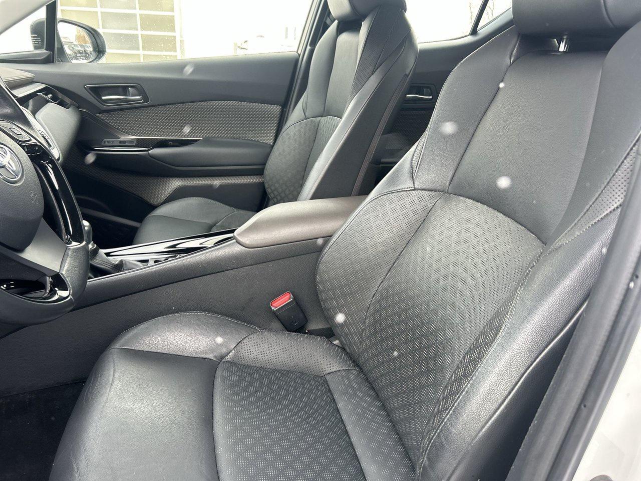 2022 Toyota C-HR Limited 18 inch Wheels Power Seat Leather Adaptive Photo