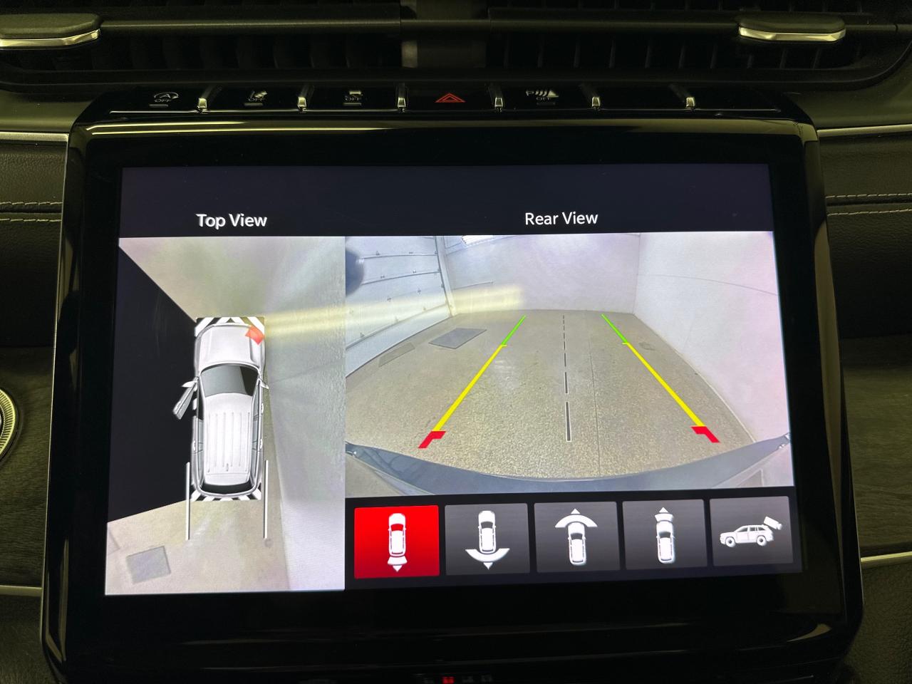 2021 Jeep Grand Cherokee L Limited 4dr 4x4 Photo