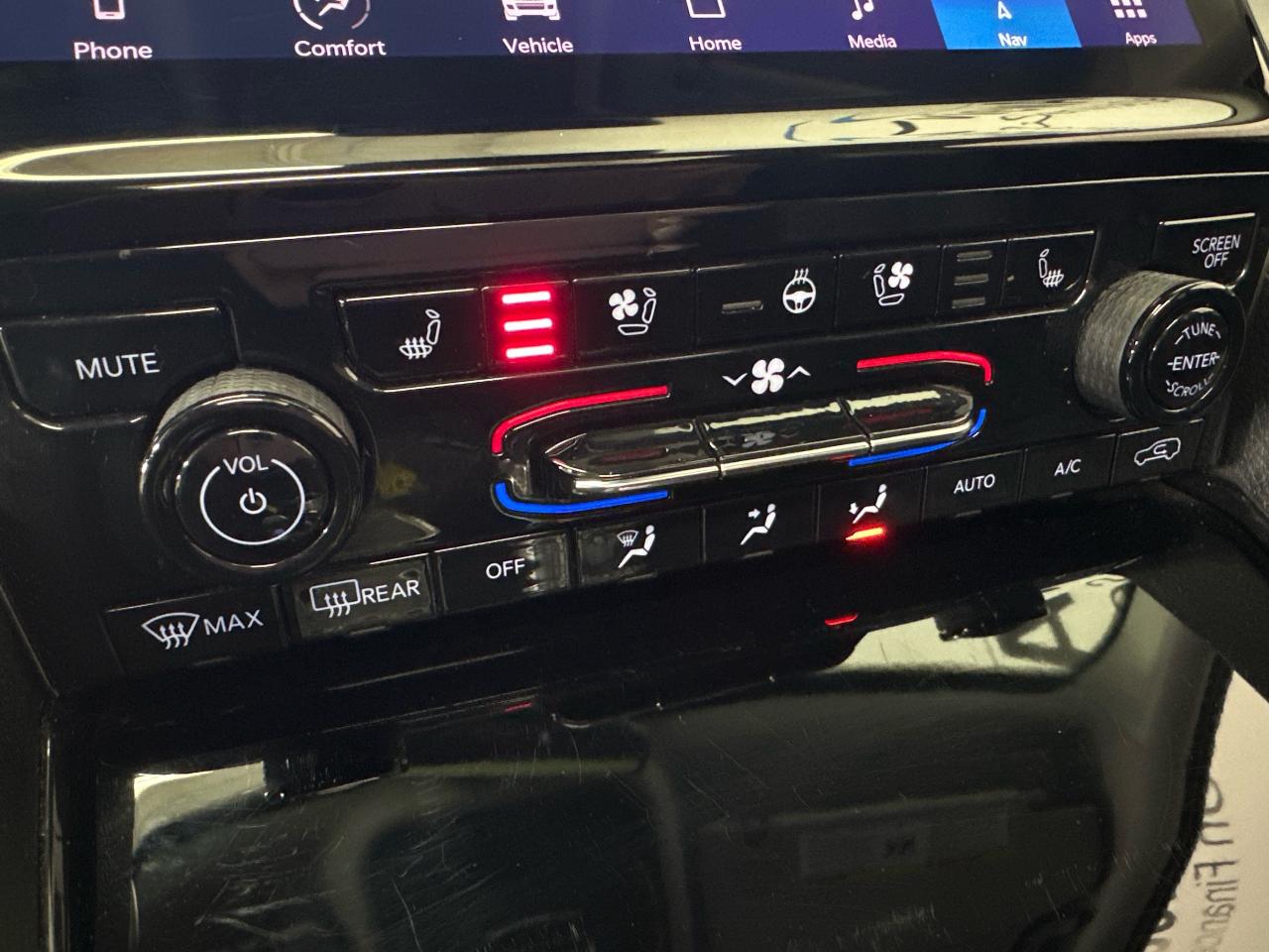 2021 Jeep Grand Cherokee L Limited 4dr 4x4 Photo