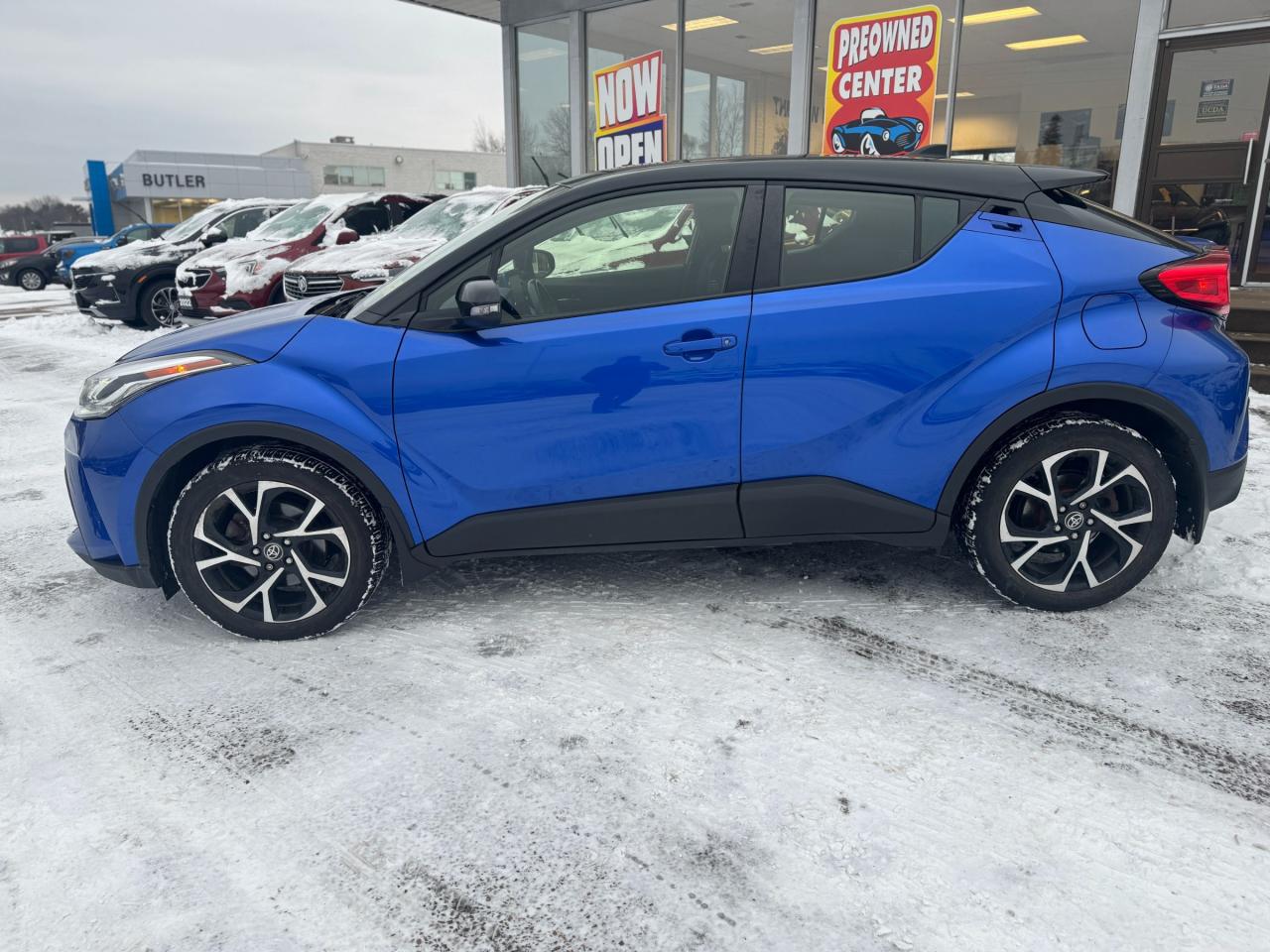 2022 Toyota C-HR XLE Premium 4dr Front-Wheel Drive Sport Utility Photo
