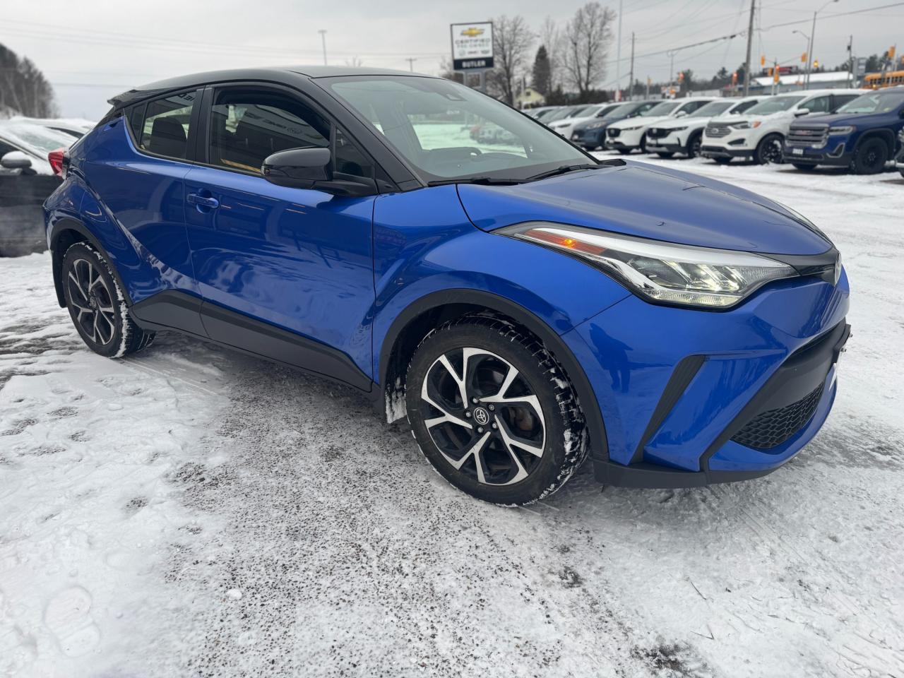 2022 Toyota C-HR XLE Premium 4dr Front-Wheel Drive Sport Utility Photo
