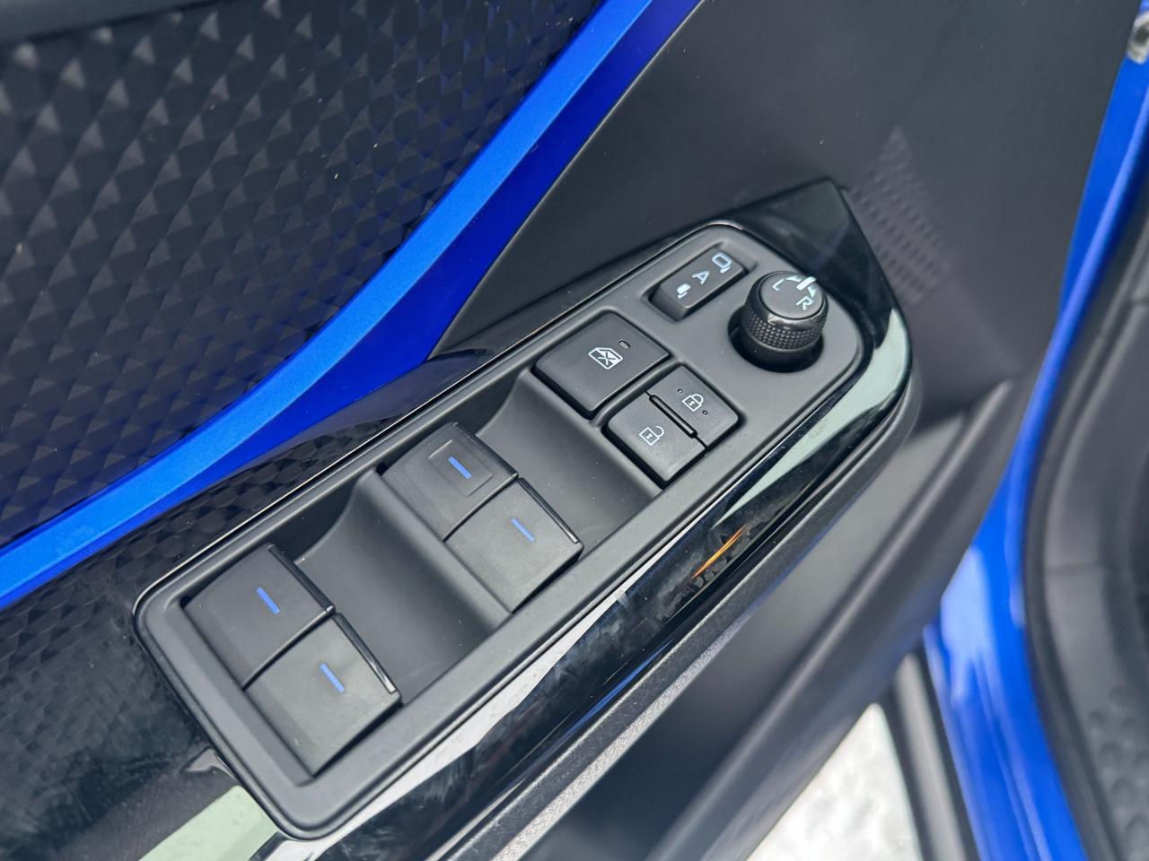 2022 Toyota C-HR XLE Premium 4dr Front-Wheel Drive Sport Utility Photo