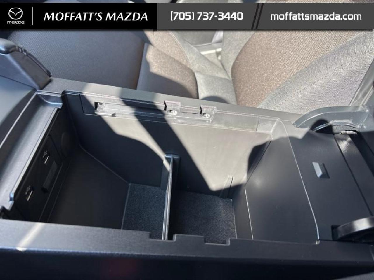 2025 Mazda Mazda3 Sport GS Photo