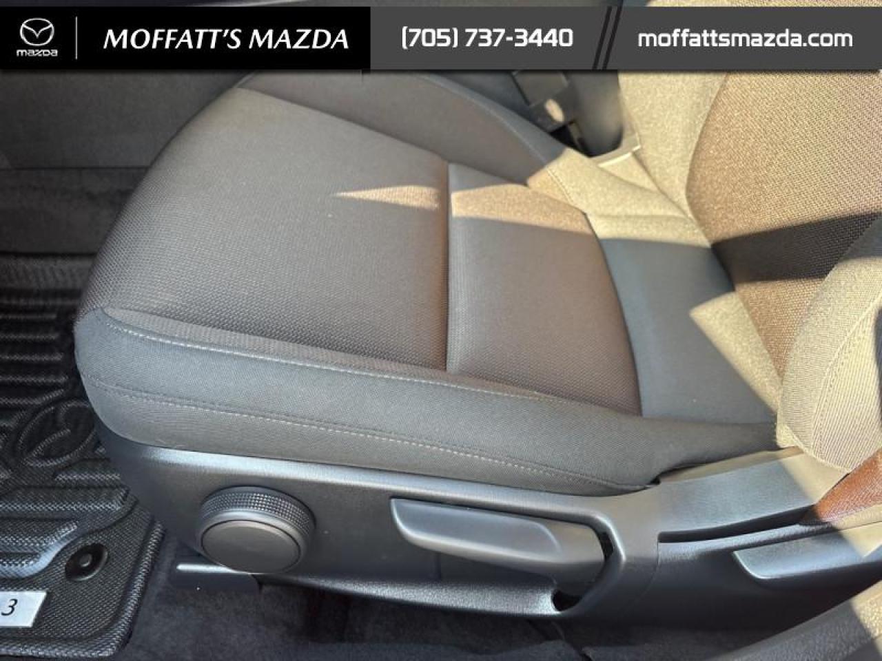 2025 Mazda Mazda3 Sport GS Photo