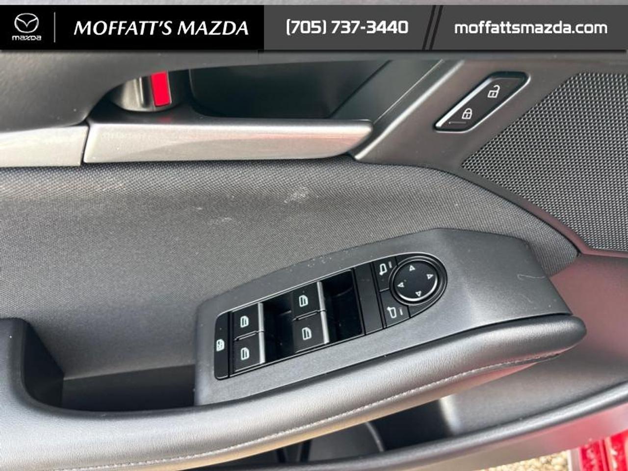 2025 Mazda Mazda3 Sport GS Photo