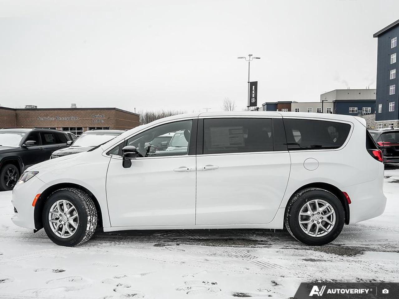 2026 Chrysler Grand Caravan SXT Front-Wheel Drive Passenger Van Photo2