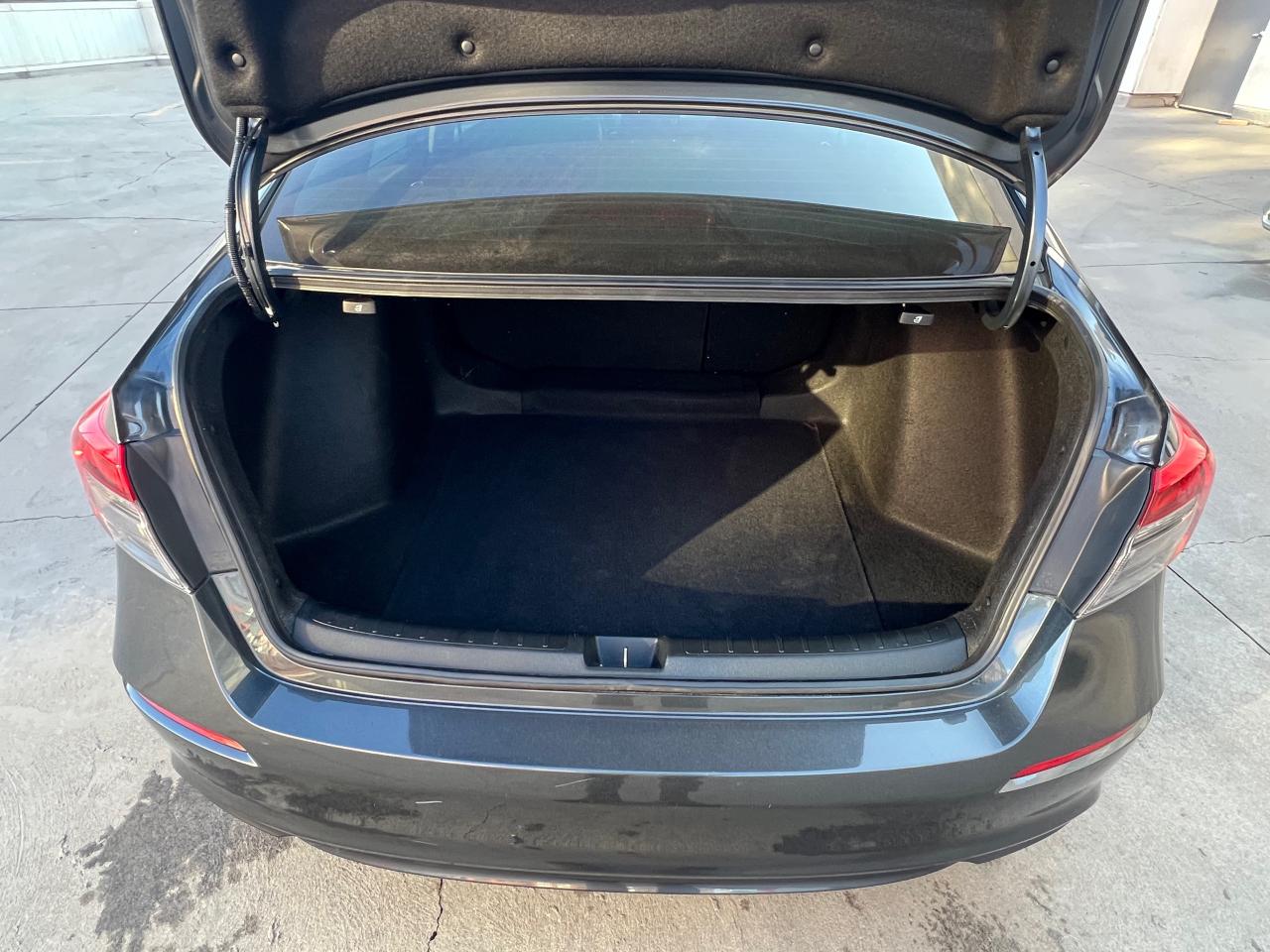 2023 Honda Civic LX 4dr Sedan Photo