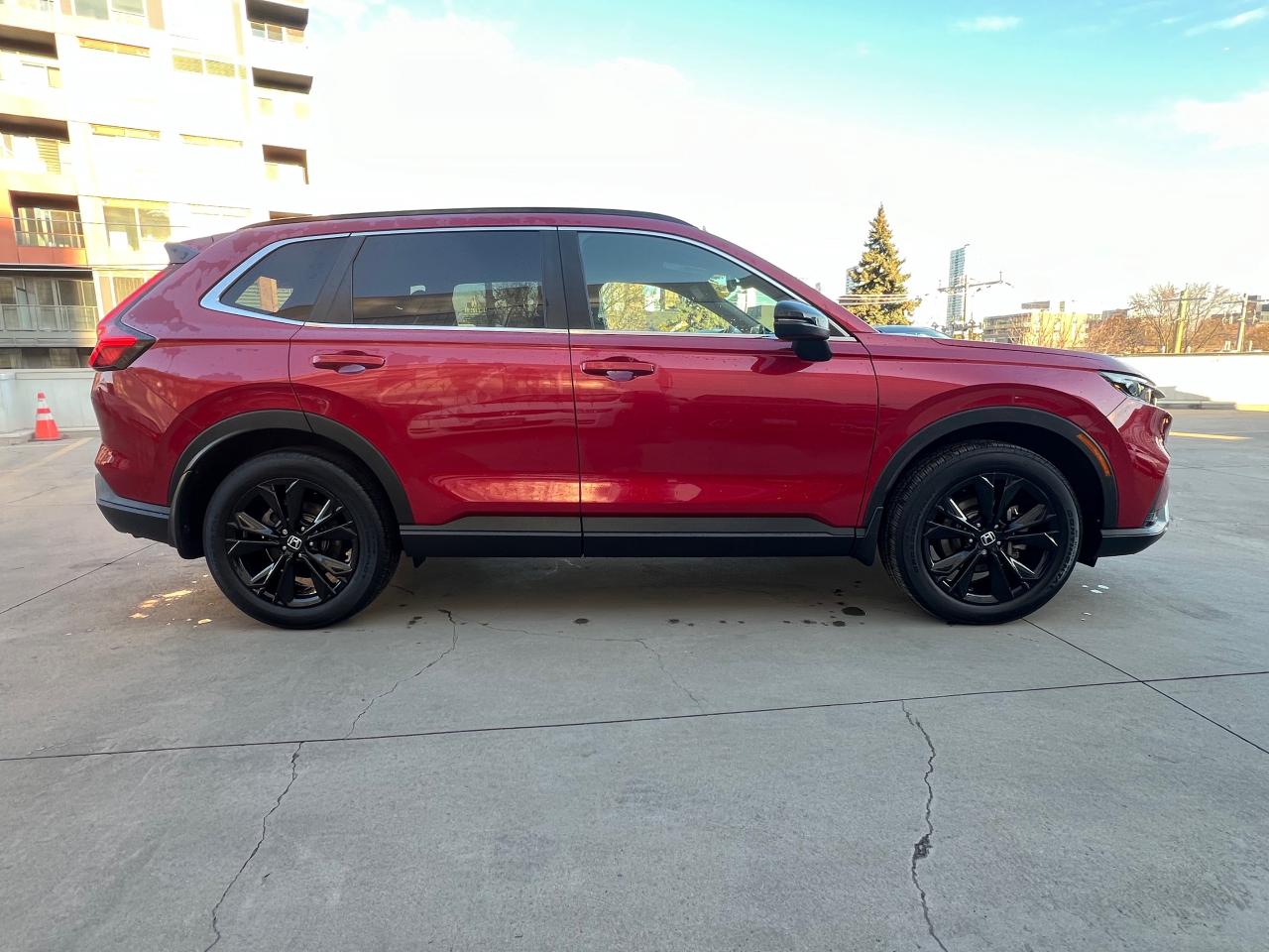 2024 Honda CR-V Hybrid Touring 4dr All-Wheel Drive Photo