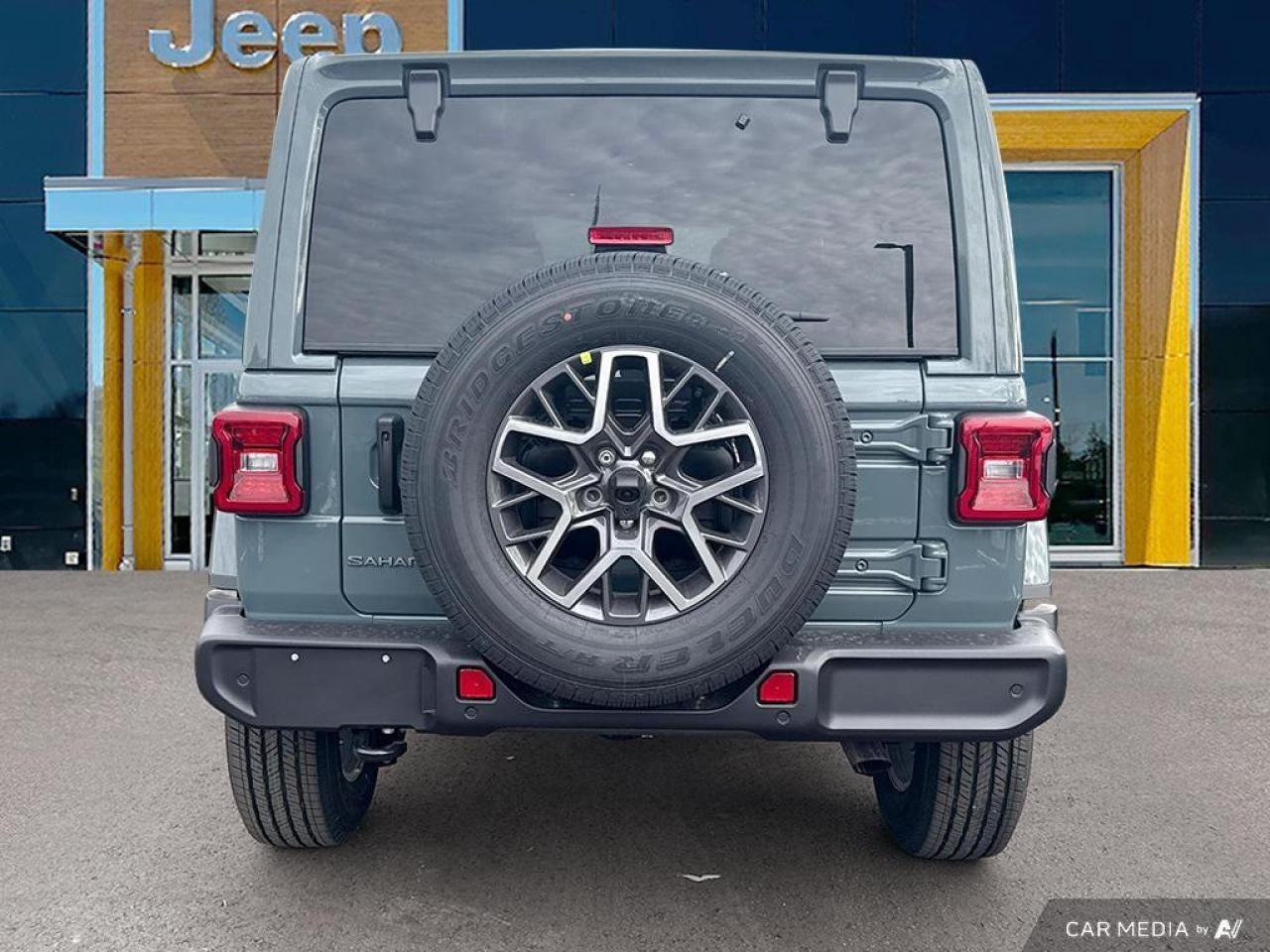 2026 Jeep Wrangler SAHARA 4DR 4X4 Photo4