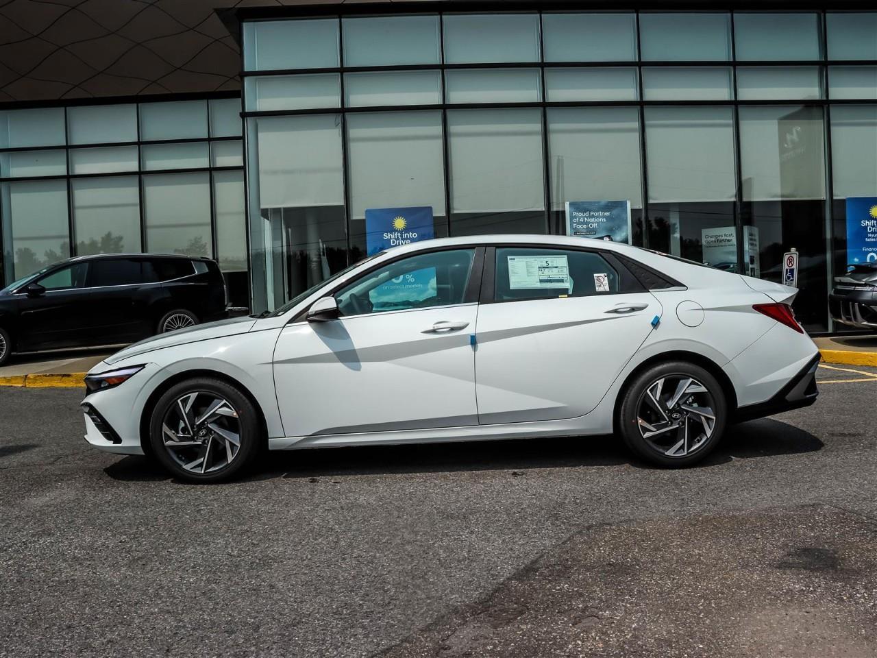2025 Hyundai Elantra HEV Luxury 4dr Sedan Photo