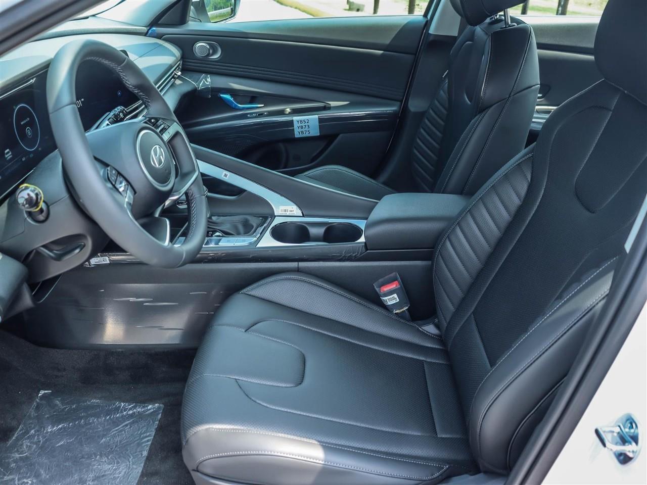 2025 Hyundai Elantra HEV Luxury 4dr Sedan Photo