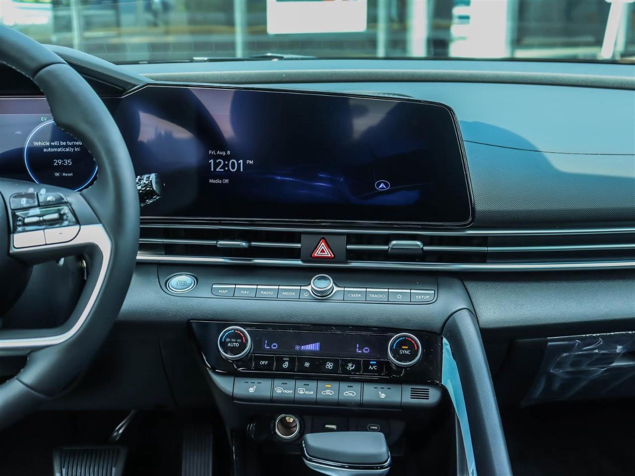 2025 Hyundai Elantra HEV Luxury 4dr Sedan Photo