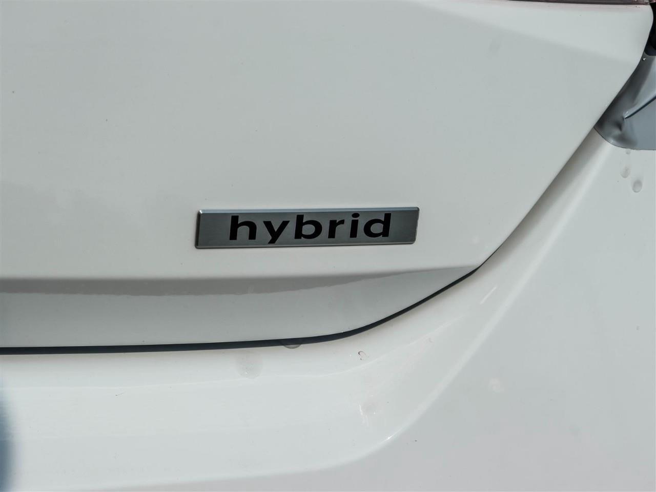 2025 Hyundai Elantra HEV Luxury 4dr Sedan Photo