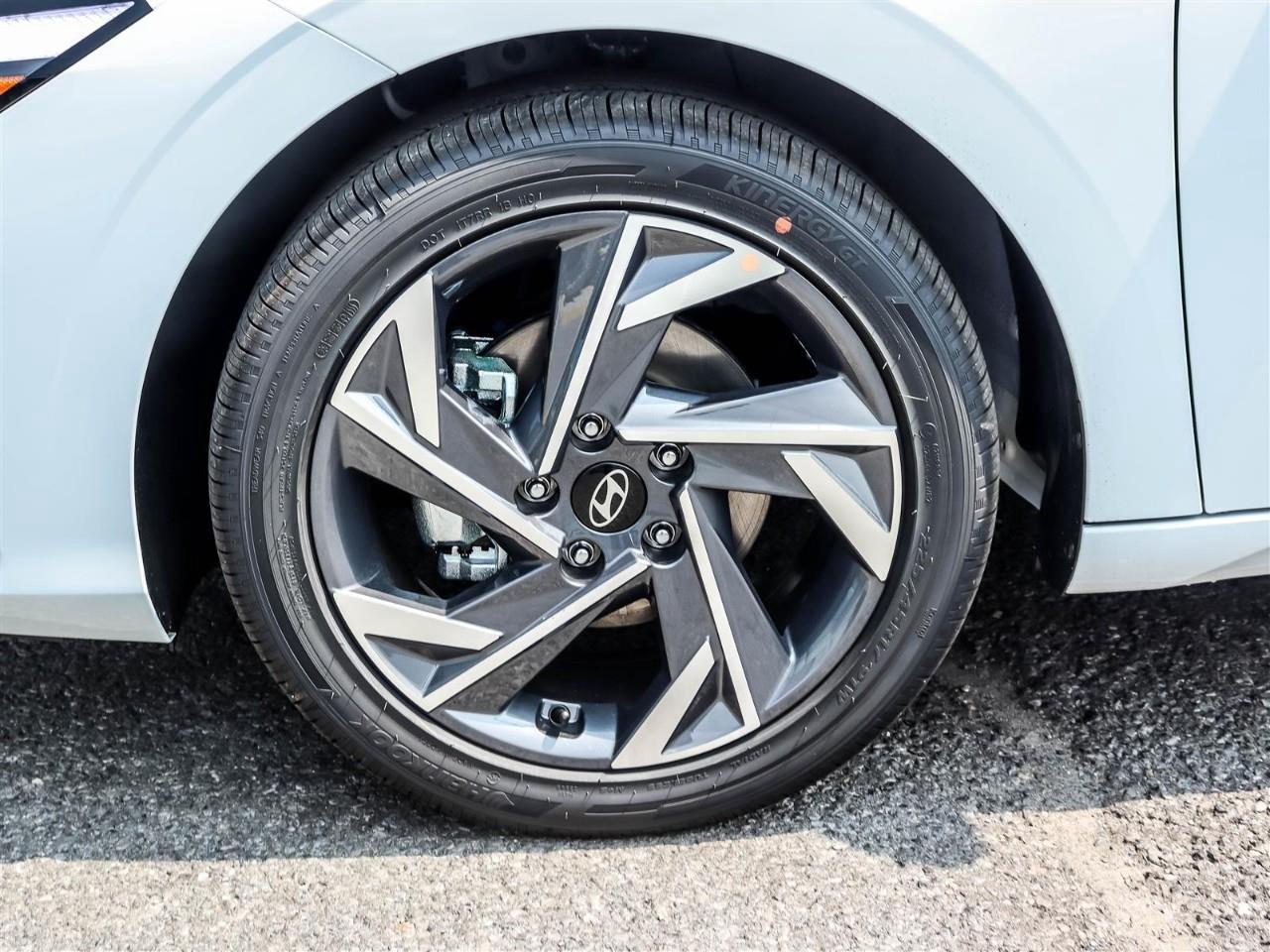 2025 Hyundai Elantra HEV Luxury 4dr Sedan Photo