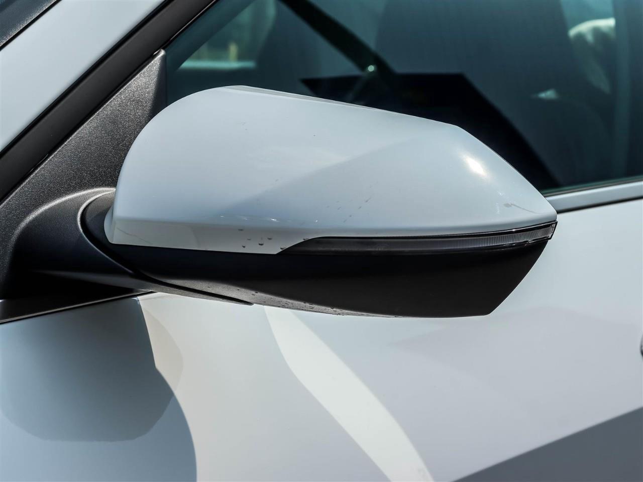 2025 Hyundai Elantra HEV Luxury 4dr Sedan Photo