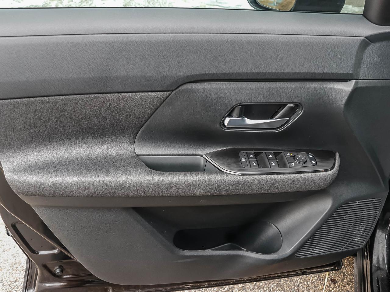 2026 Nissan Kicks SV AWD Photo