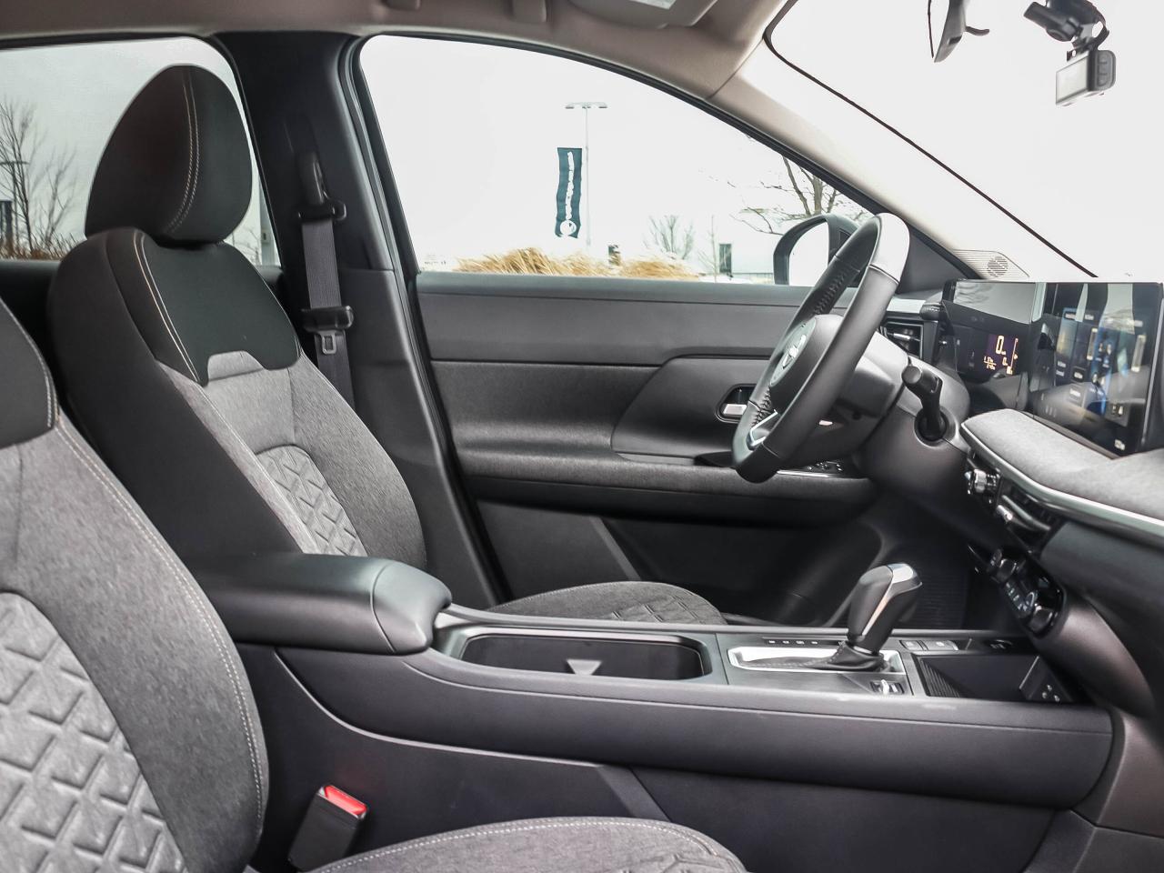 2026 Nissan Kicks SV AWD Photo