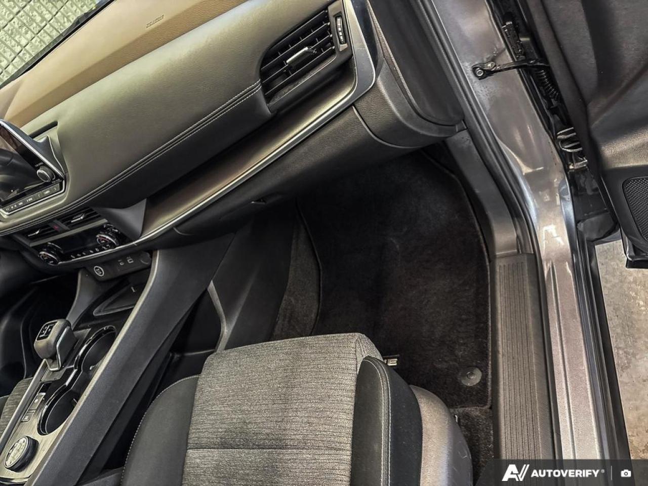 2023 Nissan Rogue  Photo