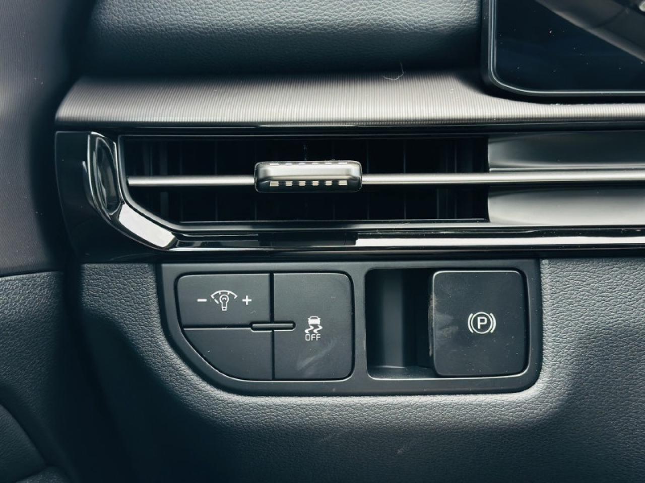 2026 Kia Sportage EX AWD Photo2