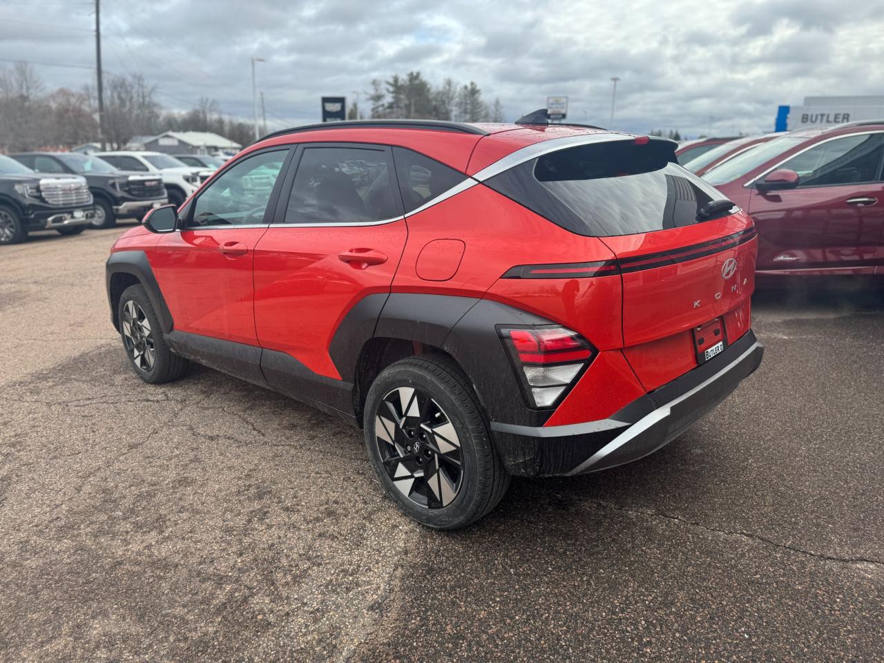 2024 Hyundai KONA 2.0L Preferred 4dr All-Wheel Drive Photo2