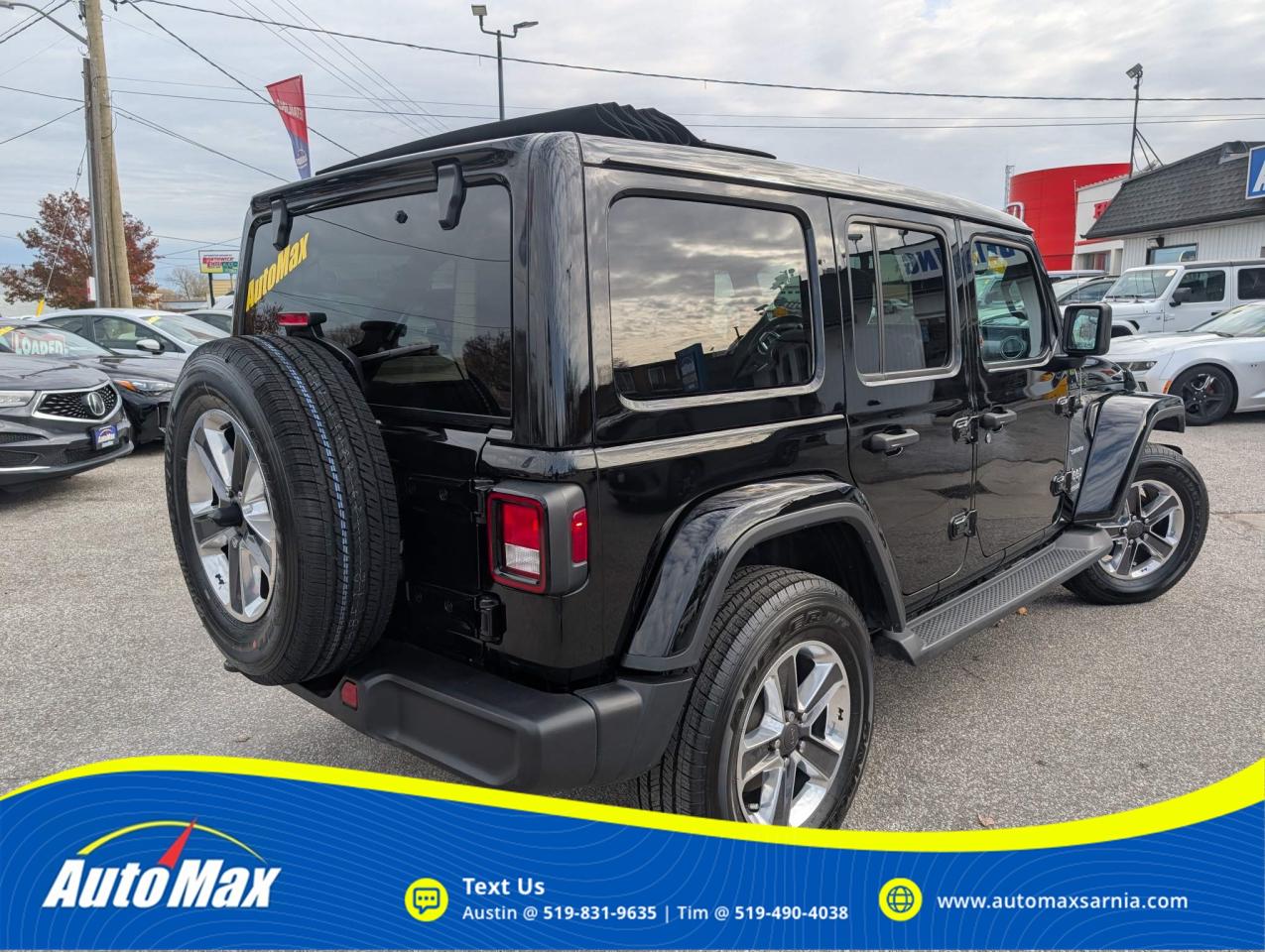 2021 Jeep WRANGLER UNLIMITED Sahara 4dr 4x4 Photo