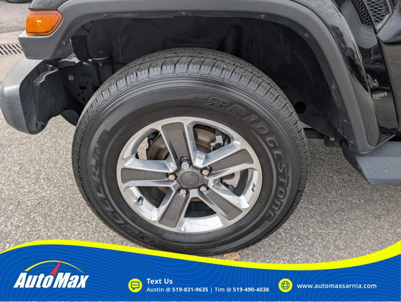 2021 Jeep WRANGLER UNLIMITED Sahara 4dr 4x4 Photo