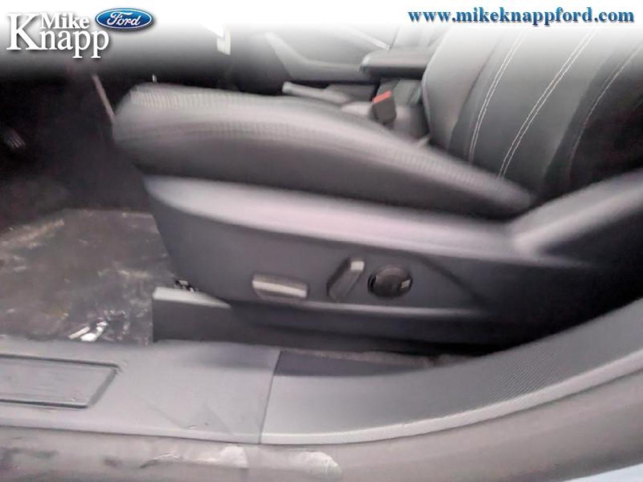 2025 Ford Mustang Mach-E Select AWD Photo