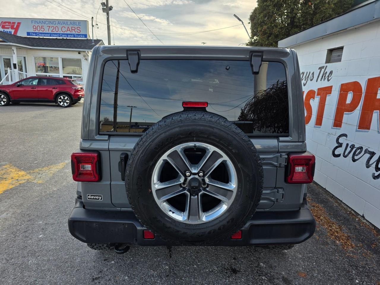 2021 Jeep WRANGLER UNLIMITED Sahara 4dr 4x4 Photo