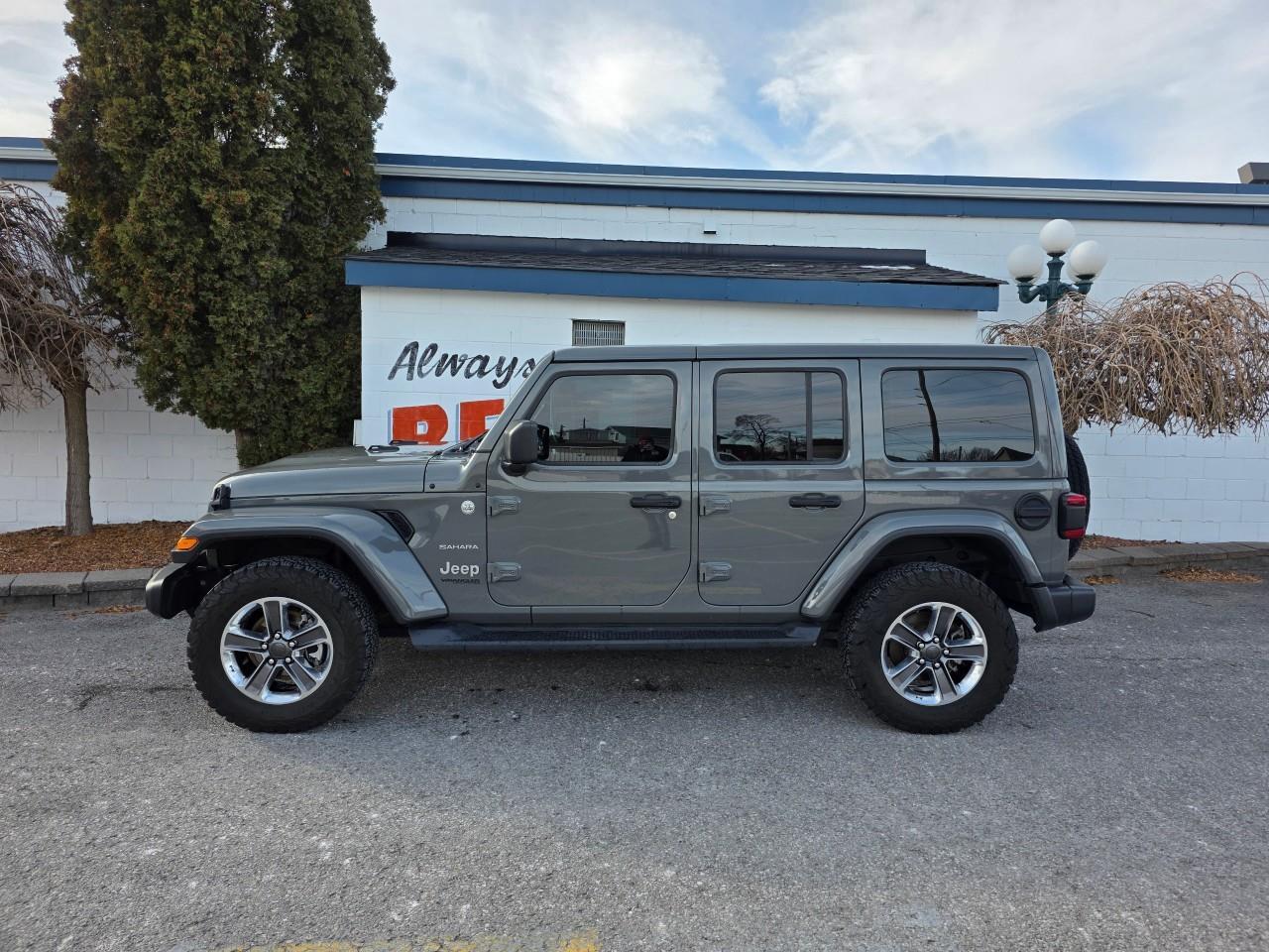 2021 Jeep WRANGLER UNLIMITED Sahara 4dr 4x4 Photo