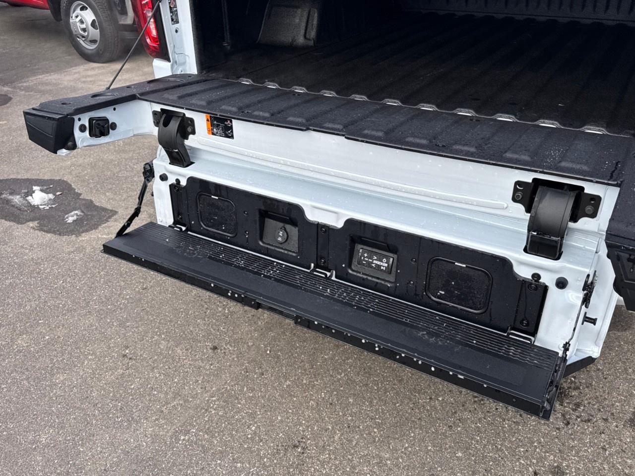 2026 GMC Sierra 1500 Crew Cab Short Box 4-Wheel Drive Denali Ultimate Photo