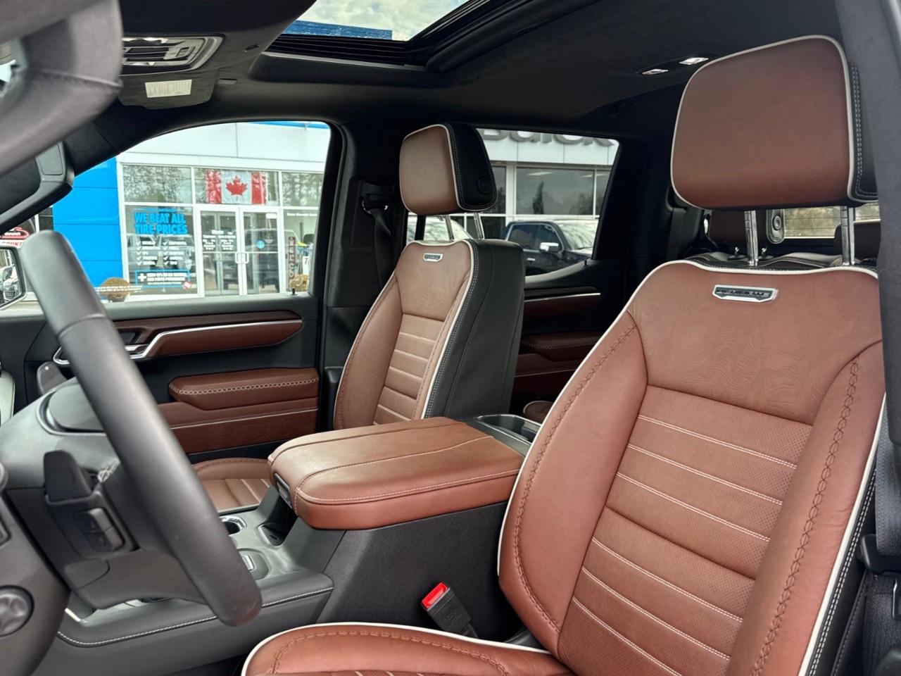 2026 GMC Sierra 1500 Crew Cab Short Box 4-Wheel Drive Denali Ultimate Photo