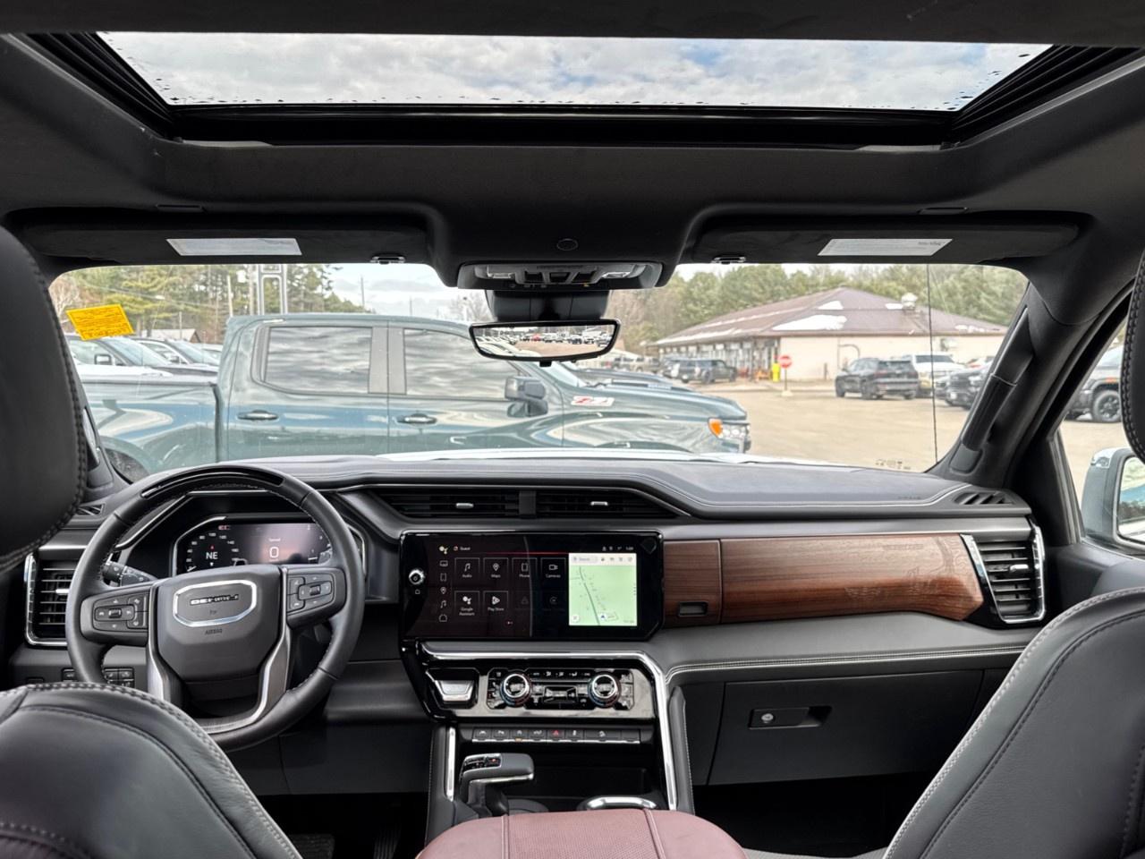 2026 GMC Sierra 1500 Crew Cab Short Box 4-Wheel Drive Denali Ultimate Photo