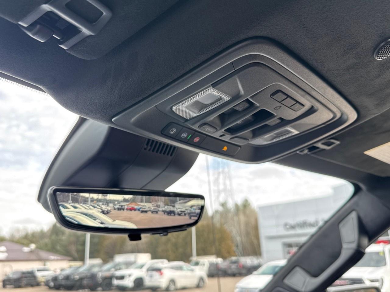 2026 GMC Sierra 1500 Crew Cab Short Box 4-Wheel Drive Denali Ultimate Photo