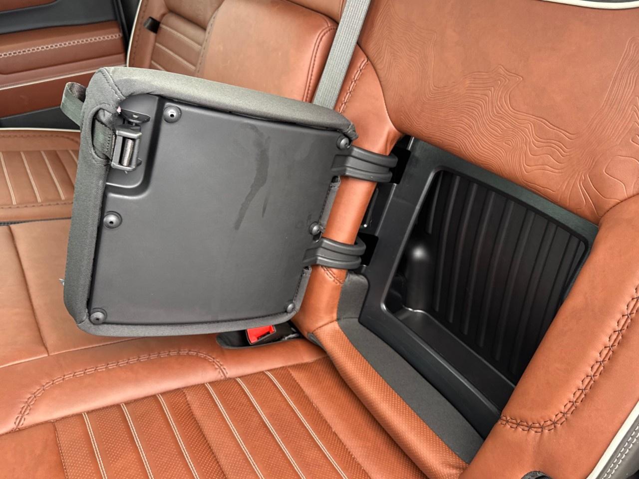 2026 GMC Sierra 1500 Crew Cab Short Box 4-Wheel Drive Denali Ultimate Photo