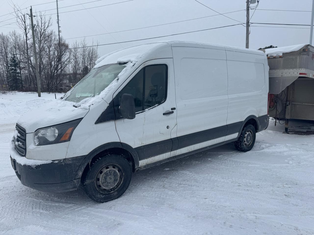 2019 Ford Transit-250 Base w/Sliding Pass-Side Cargo Door Medium Roof Cargo Van 147.6 in. WB Photo0