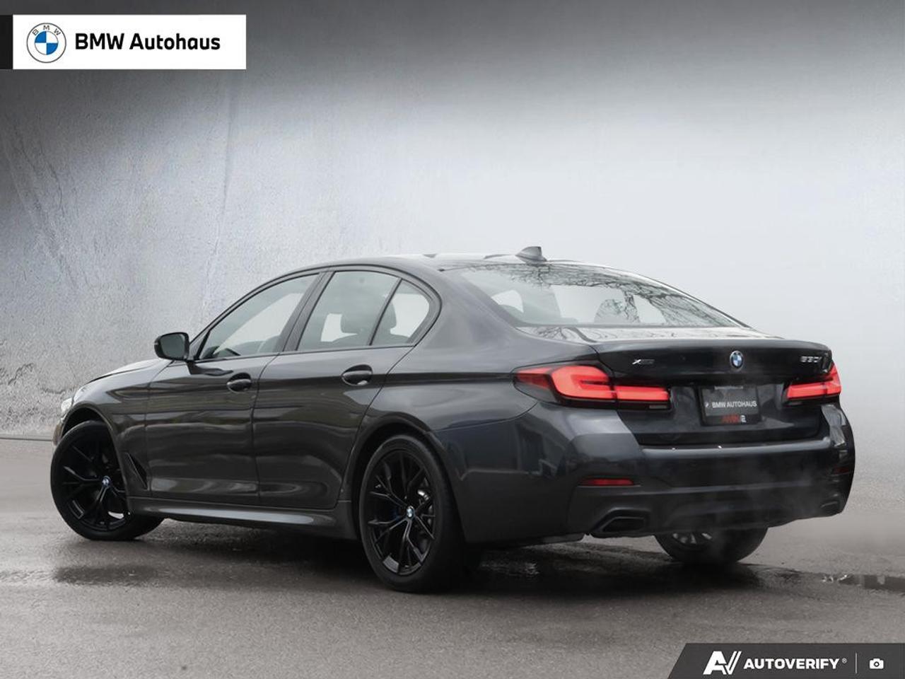 2022 BMW 5 Series 530i xDrive Sedan Photo