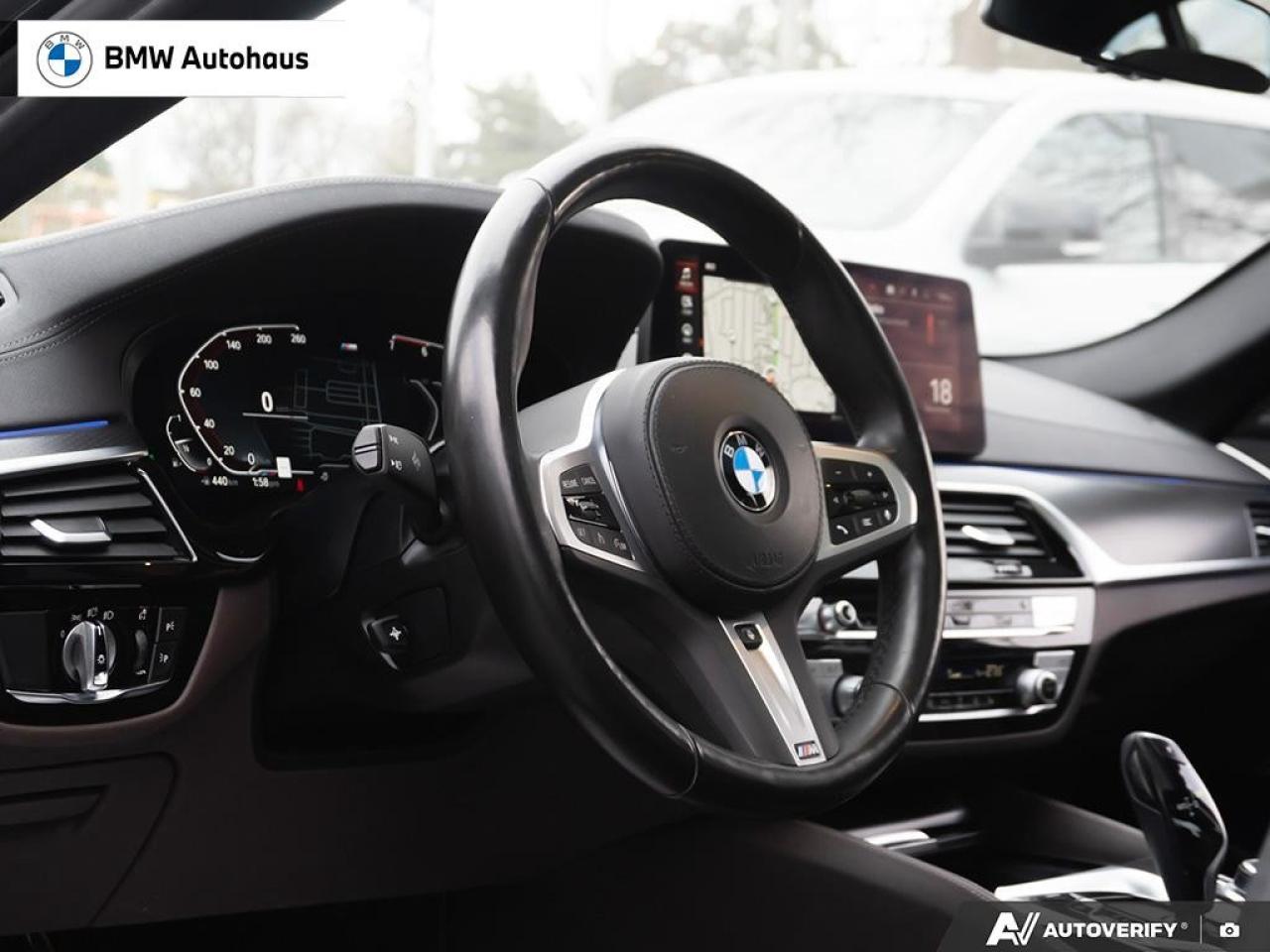 2022 BMW 5 Series 530i xDrive Sedan Photo