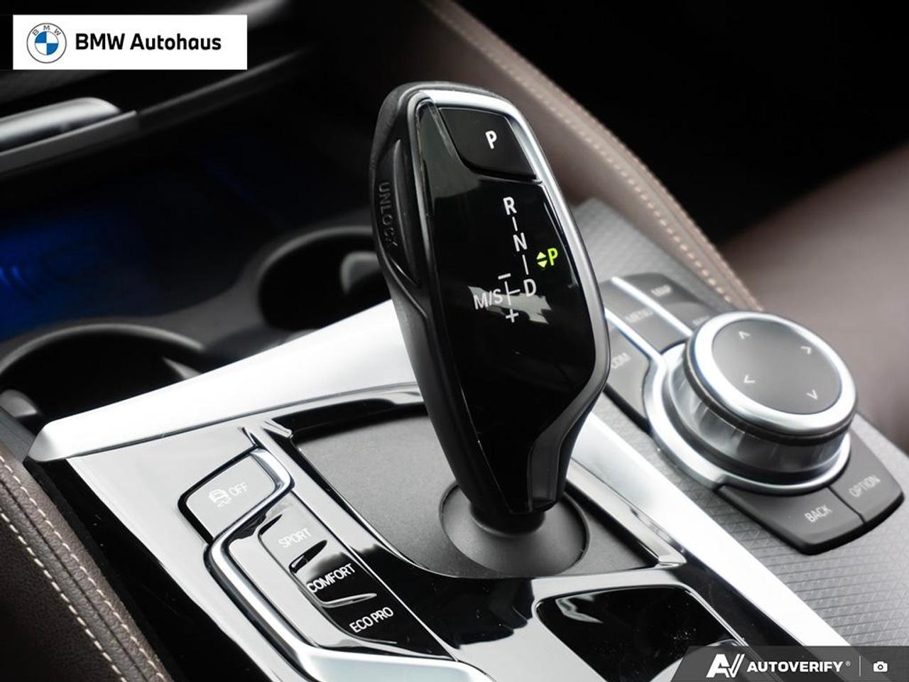 2022 BMW 5 Series 530i xDrive Sedan Photo