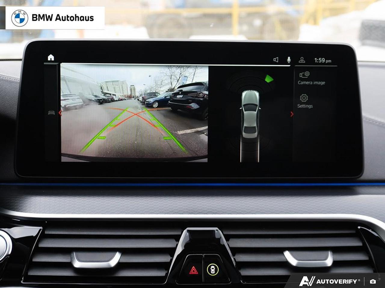 2022 BMW 5 Series 530i xDrive Sedan Photo