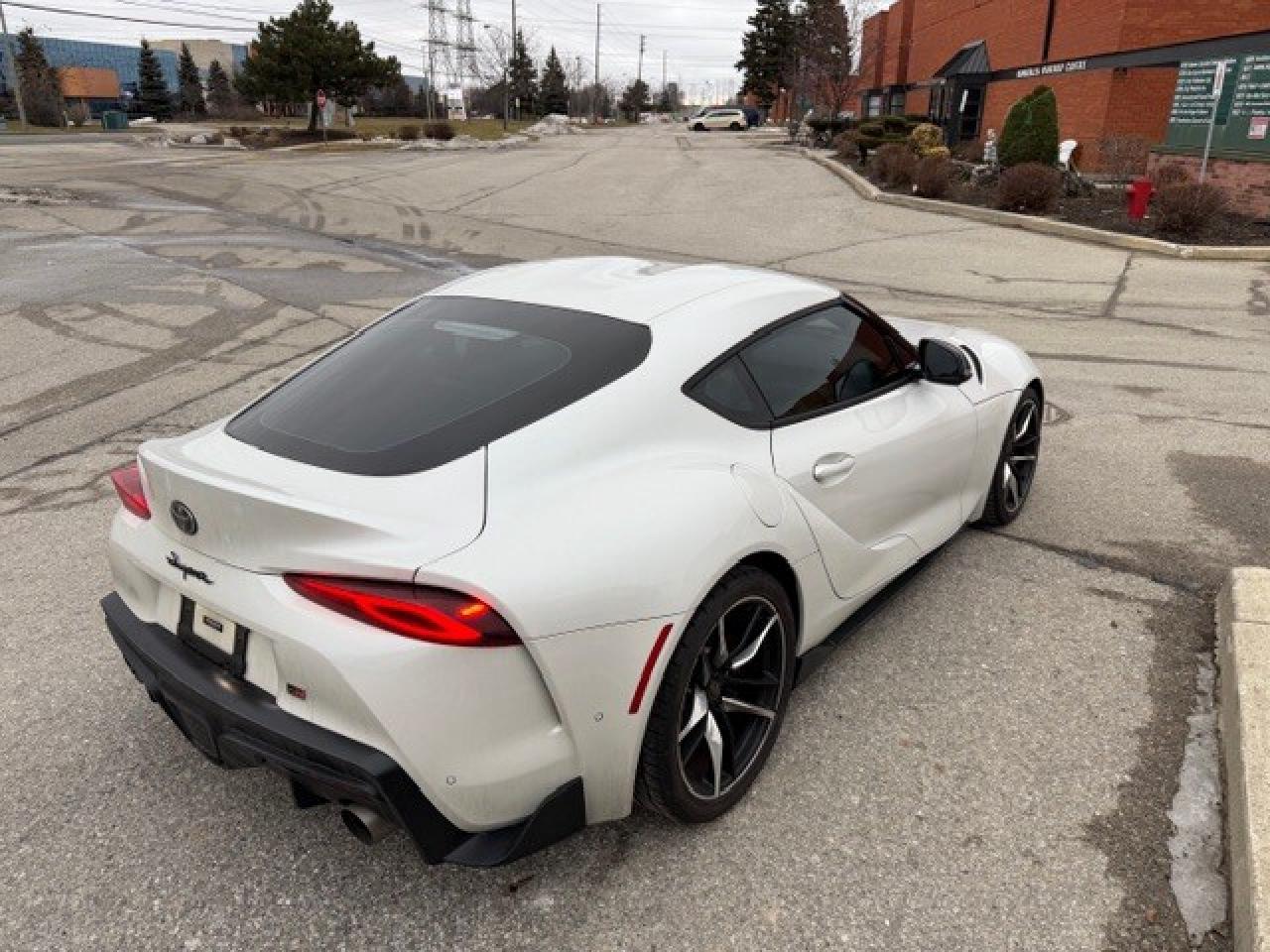 2021 Toyota GR Supra 3.0 GR COUPE HEADS UP DISPLAY CARBON FIBER Photo3