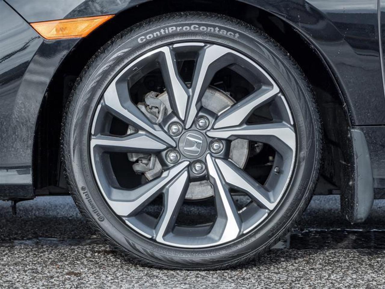 2020 Honda Civic Touring 4dr Sedan Photo