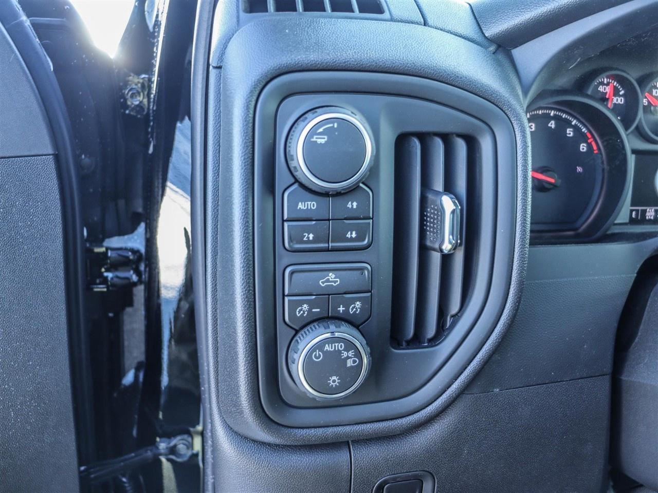 2026 Chevrolet Silverado 1500 Crew Cab Standard Box 4-Wheel Drive Custom Trail Boss Photo