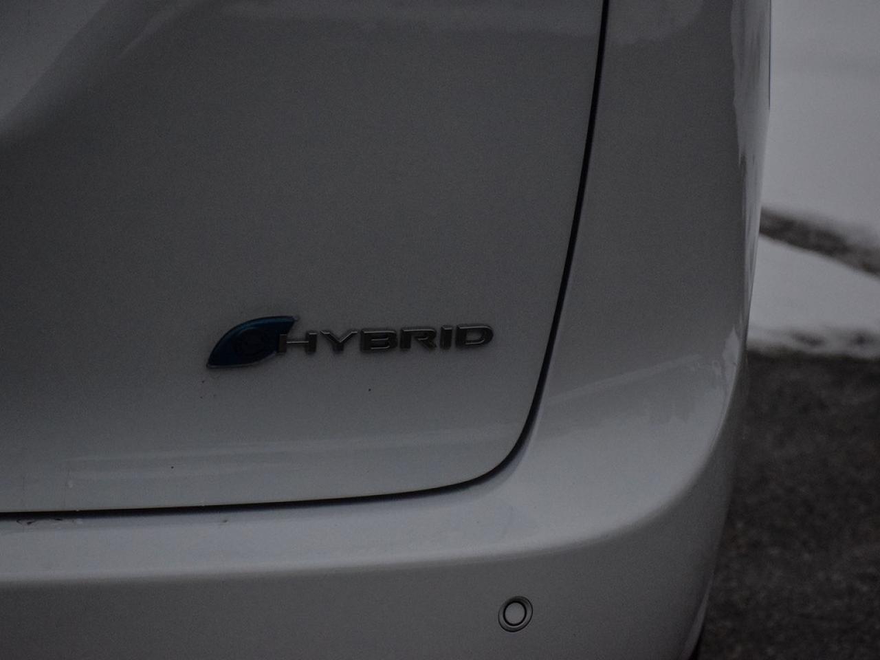 2024 Chrysler Pacifica Hybrid Pinnacle Passenger Van Photo